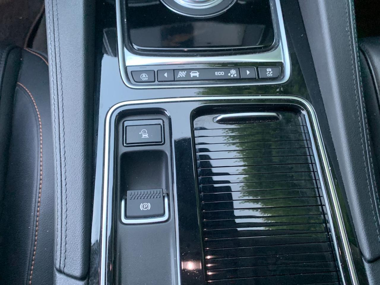 Jaguar F-Pace 2.0 20d Turbo #6306