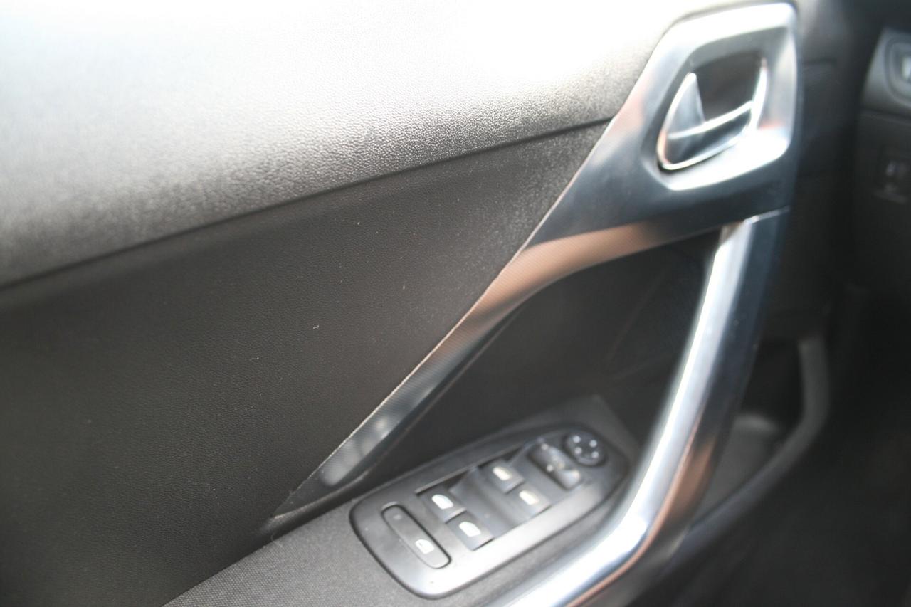 Peugeot 2008 1.6 e-HDi 92 CV Stop&Start Allure