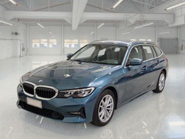 BMW 318 48V Business Advantage Touring auto