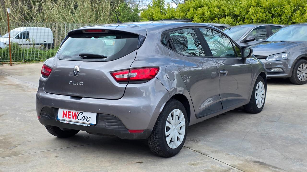 Renault Clio 1.2 75CV GPL 5 porte Costume National