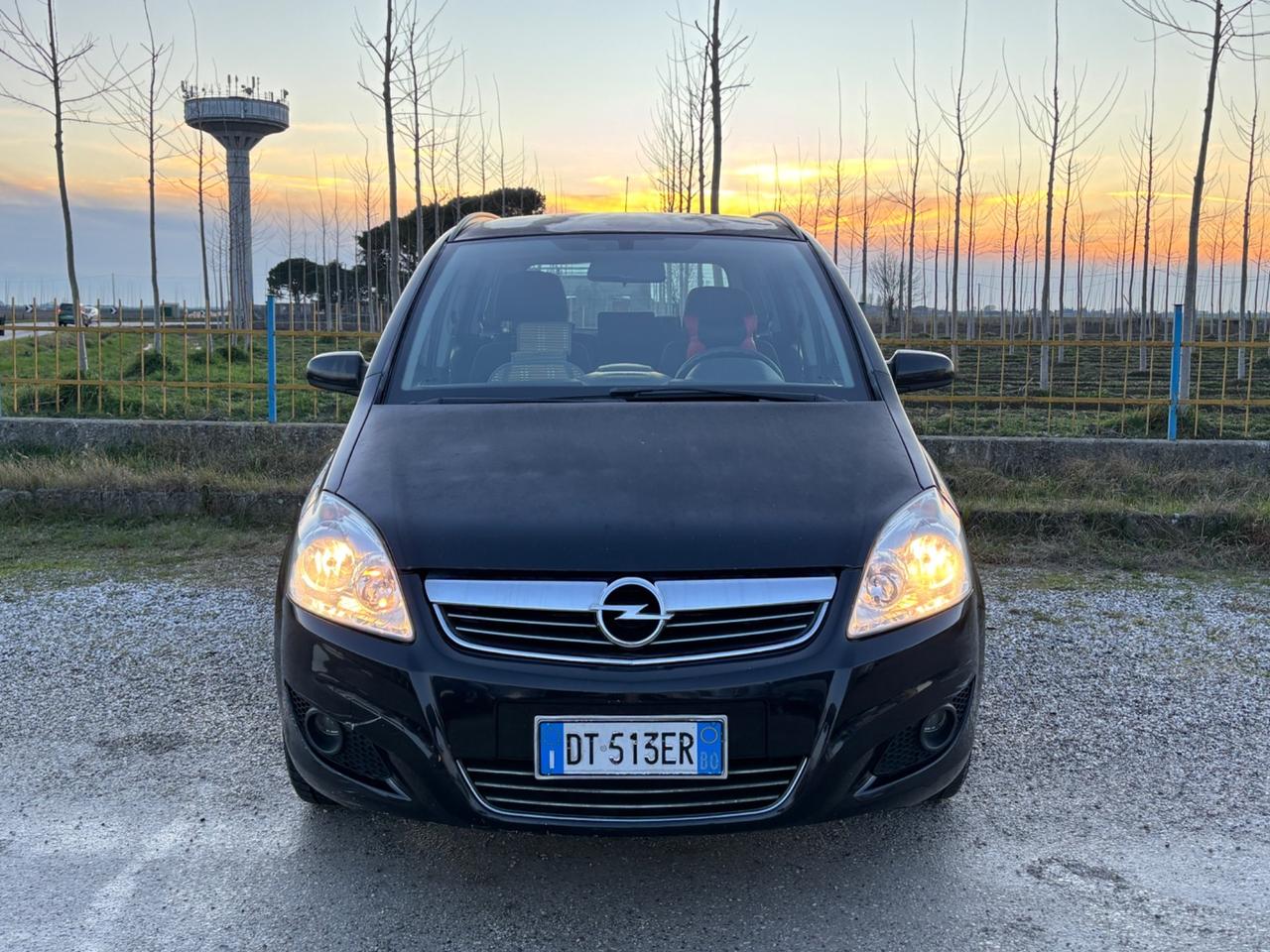 Opel Zafira 1.6 16V VVT Cosmo