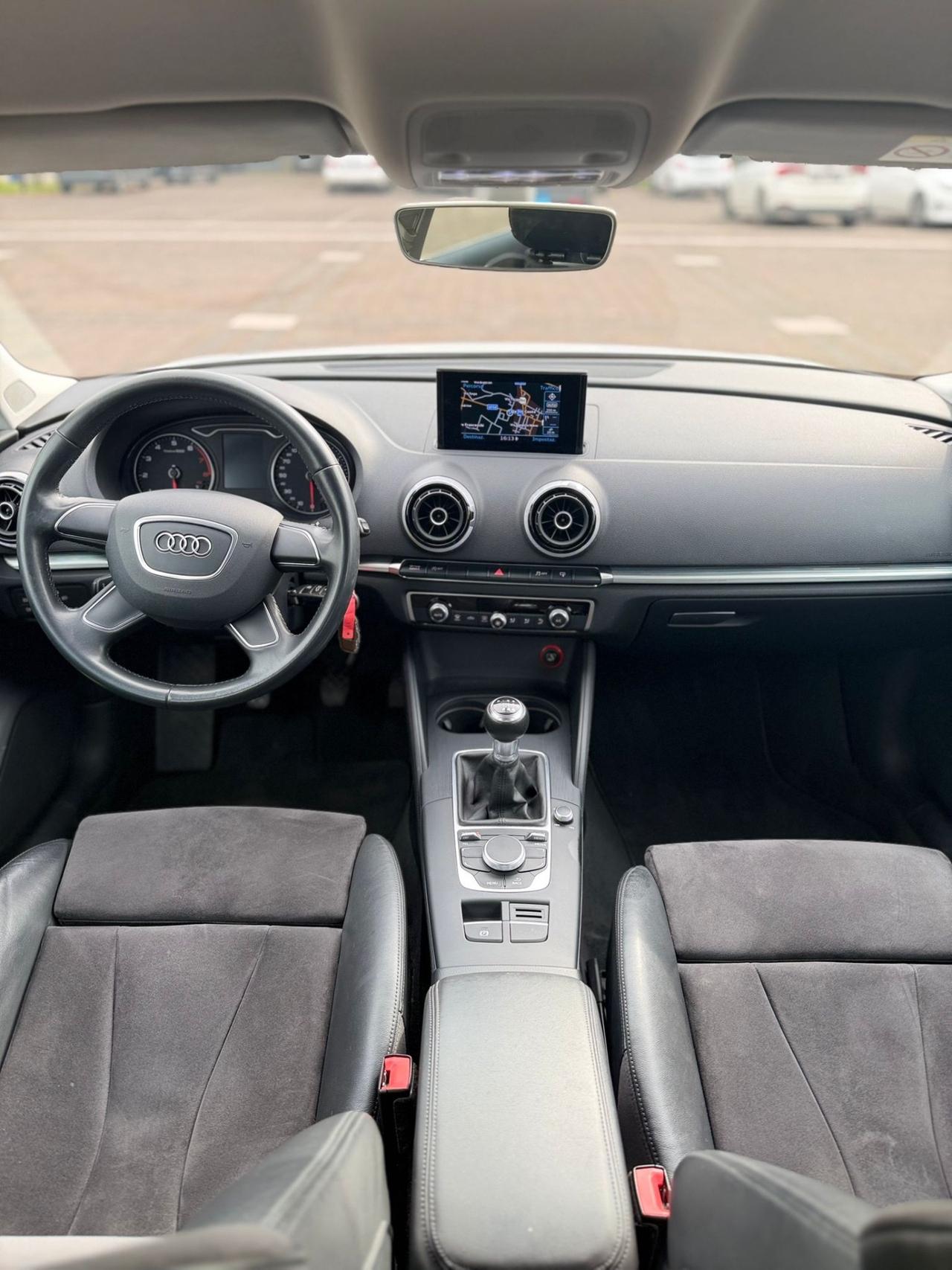 Audi A3 Sedan 1.4 TFSI COD ultra Ambiente