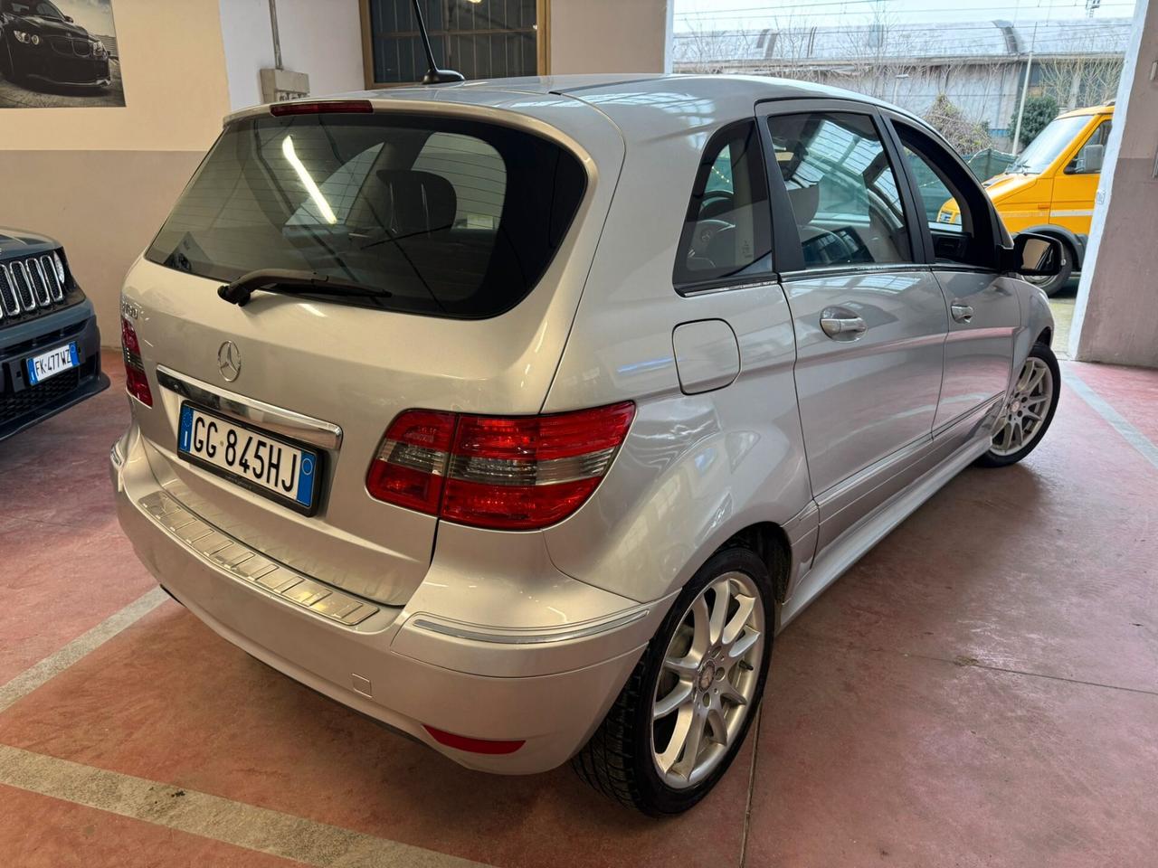 Mercedes-benz B 180 Per neopatentati
