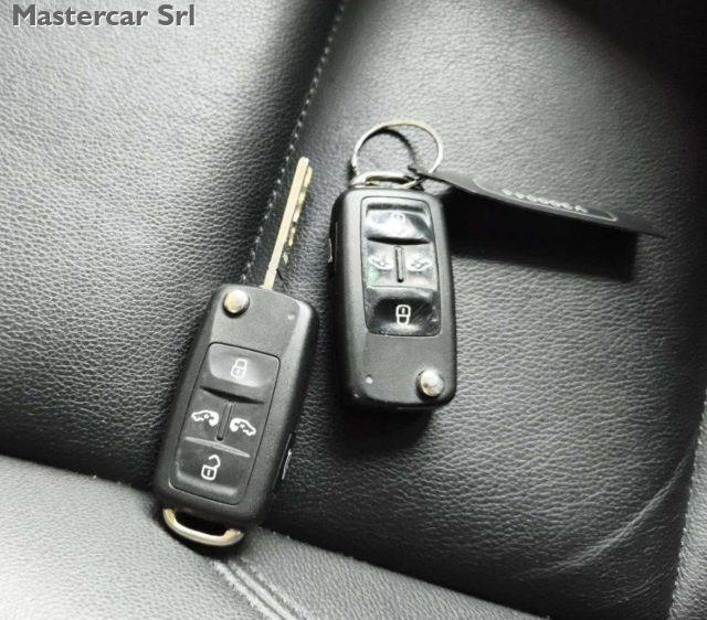 VOLKSWAGEN Sharan Sharan 2.0 tdi Executive 4motion 177cv dsg - FY760