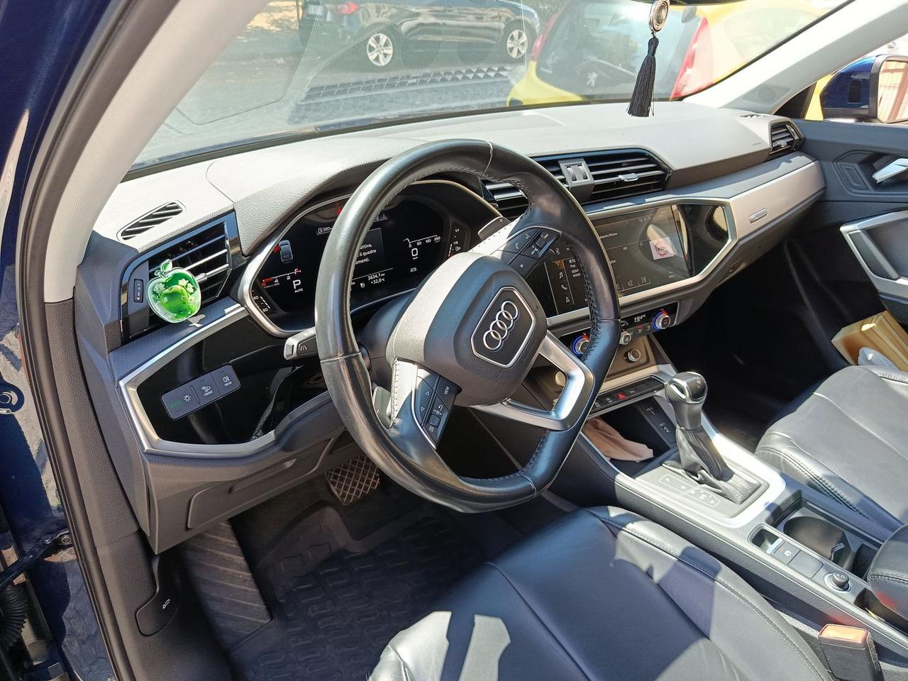 Audi Q3 2.0 TDI Business #6230