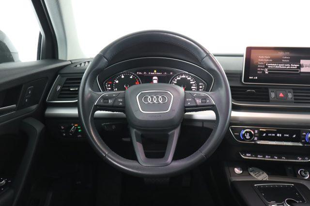 AUDI Q5 Q5 40 TDI quattro S tronic Business