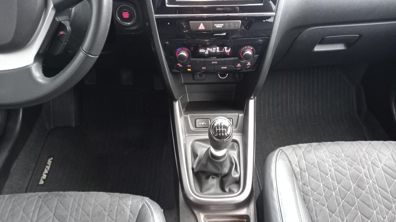 Suzuki Vitara 1.4 Hybrid Top