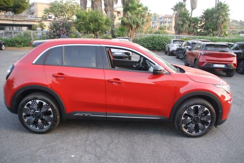 FIAT 600 1.2 Hybrid 100cv La Prima