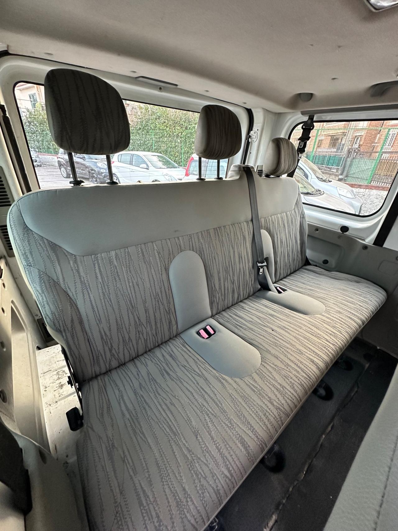 Nissan Primastar C29 2.5 dCi 150CV PC-TN Combi Smart