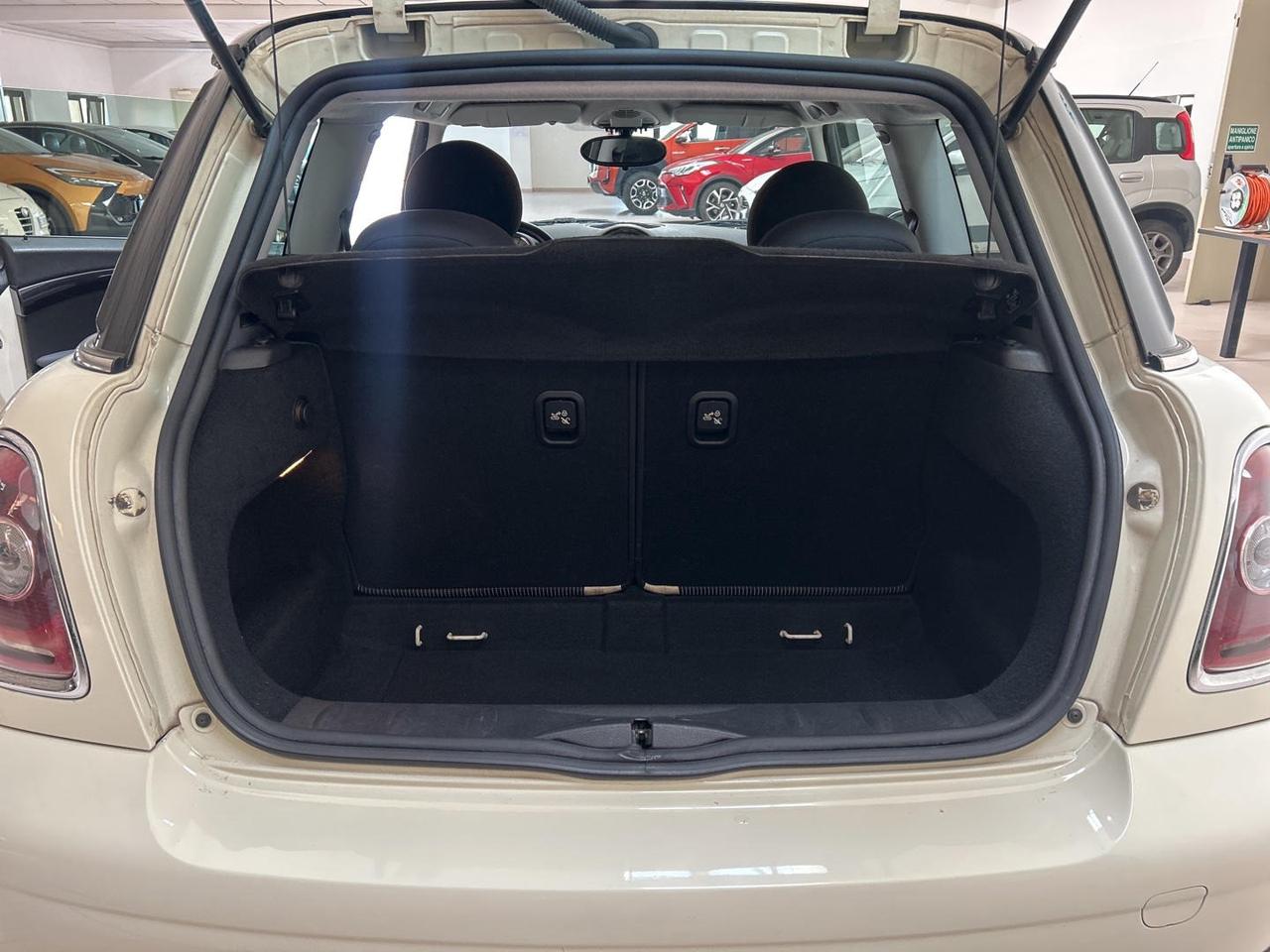 Mini Mini 1.6 Cooper 120cv
