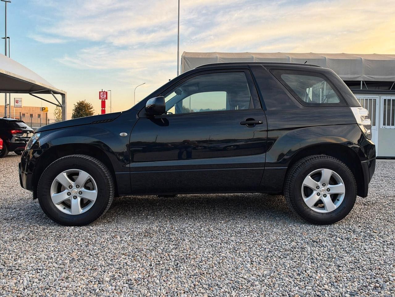Suzuki Grand Vitara 1.9 DDiS 3 porte OK NEOPATENTATI