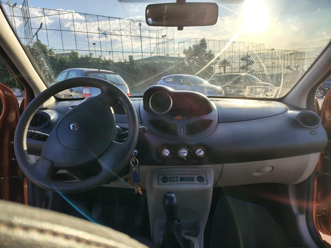 Renault Twingo 1.2 8V