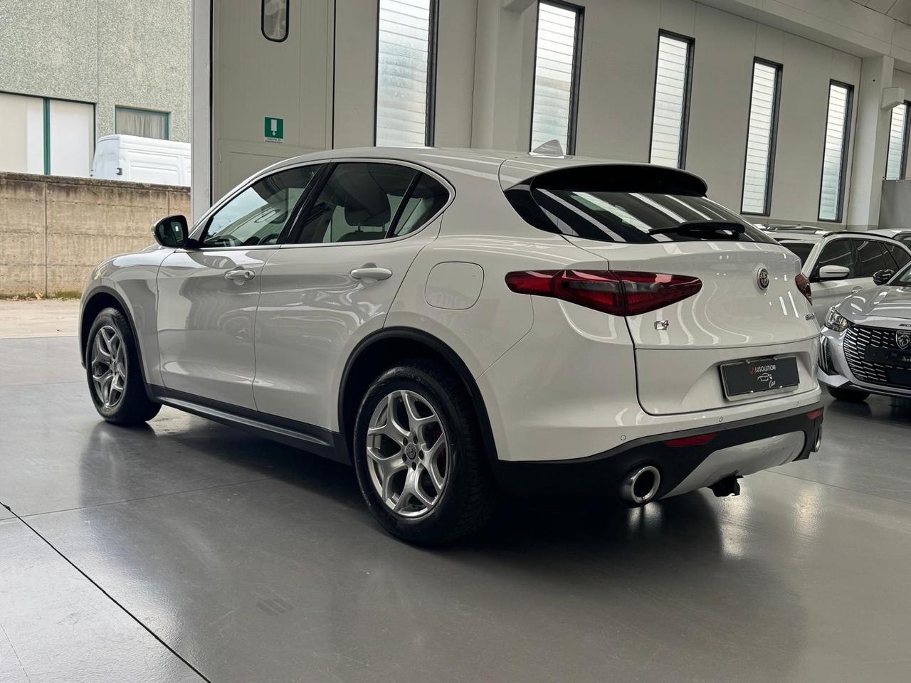 Alfa Romeo Stelvio 2.2 Turbodiesel 210 CV AT8 Q4 Super