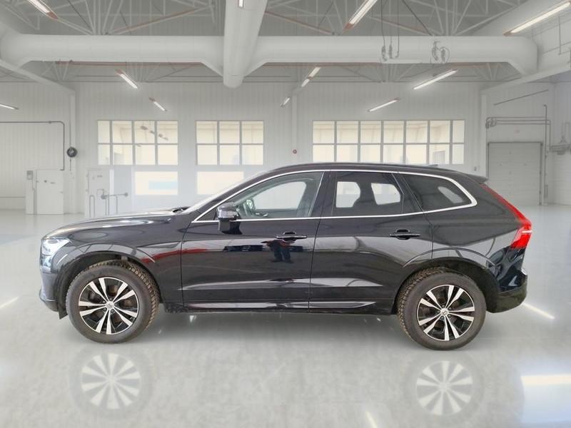 VOLVO XC60 B4 D AWD AUTOMATICO MOMENTUM PRO MY22 5 PORTE SUV