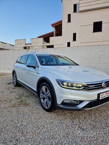Volkswagen Passat Business Alltrack 2.0 BiTDI 240 CV 4MOT DSG Exec. BMT