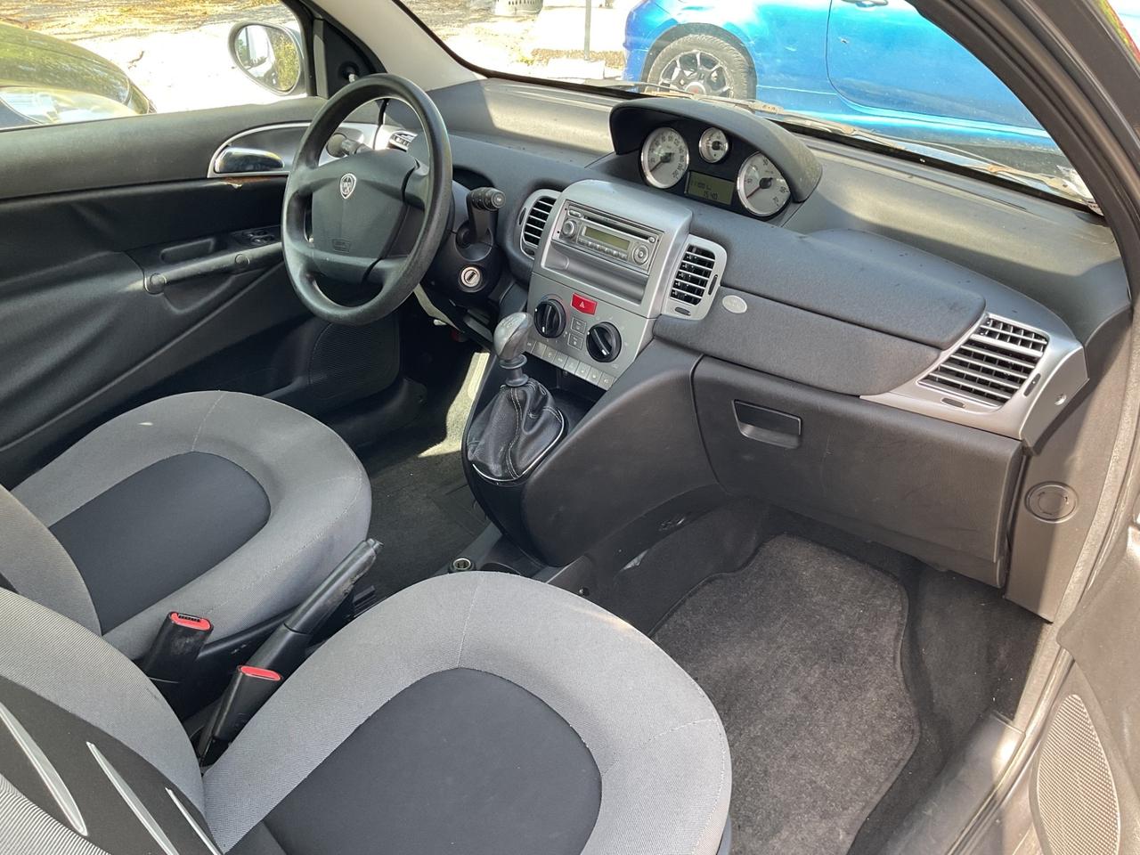 Lancia Ypsilon 1.2 Argento