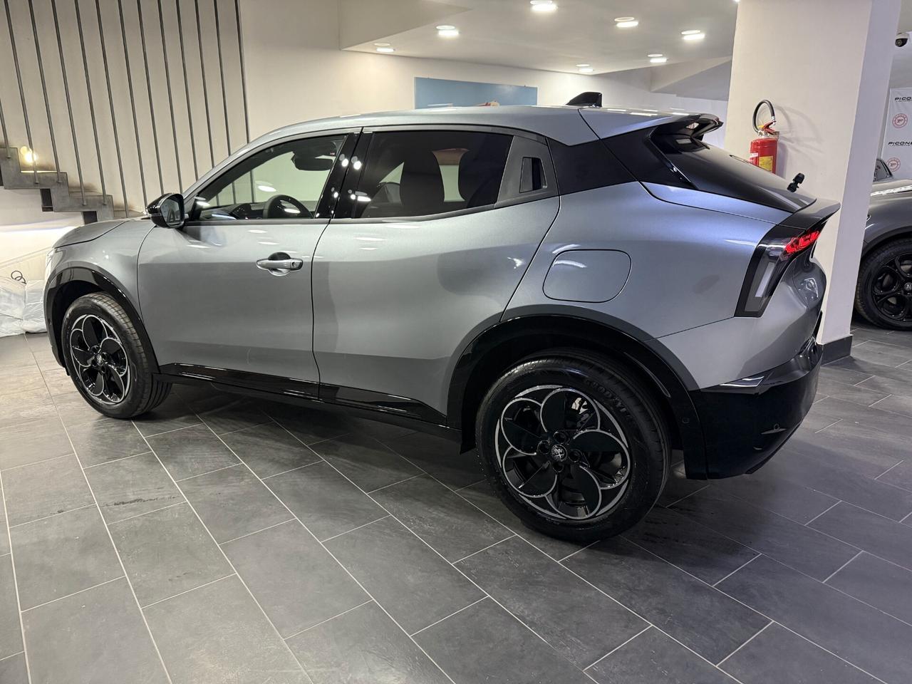 Alfa Romeo Junior 1.2 145 CV Hybrid eDCT6 Q4 Sprint