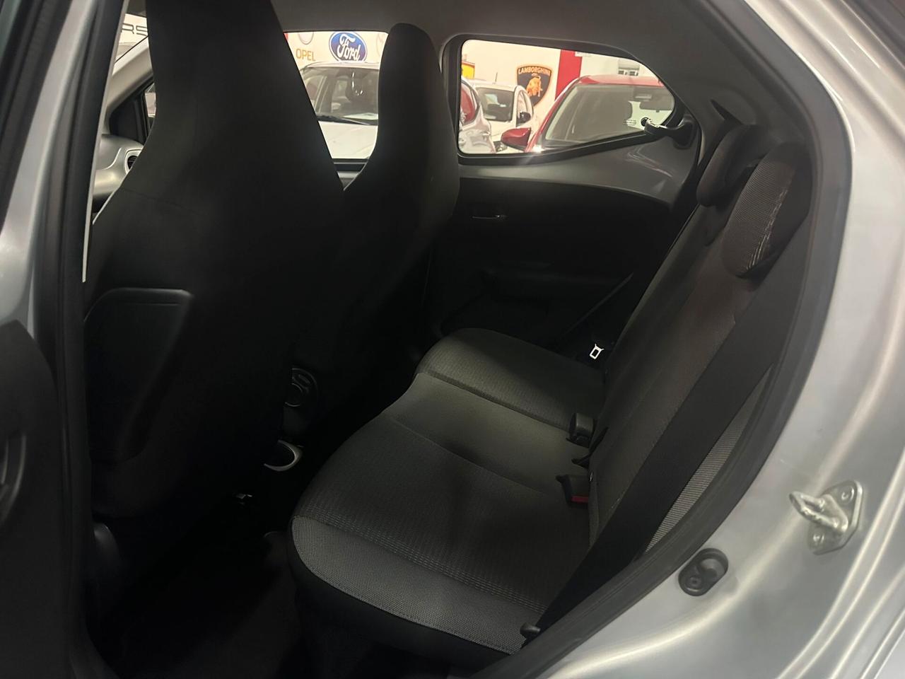 Toyota Aygo 1.0 VVT-i 72 CV 5 porte x-play