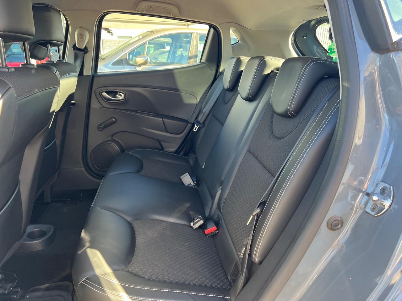 Renault Clio dCi 8V 75 CV 5 porte Moschino Life