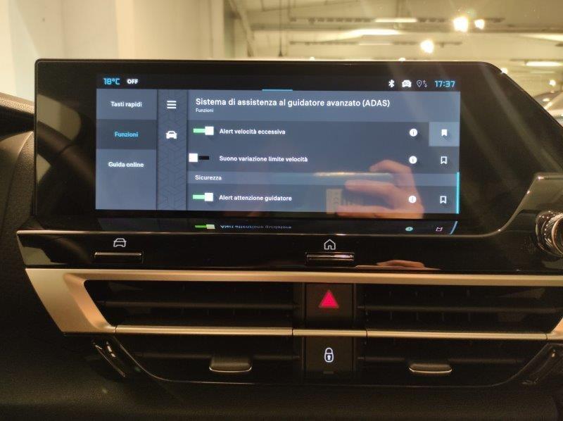 CITROEN C4 3ª serie - C4 Hybrid 145 e-DCS6 Collection