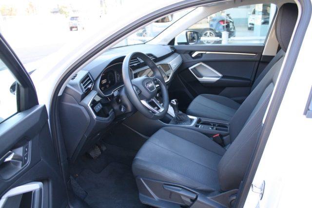 AUDI Q3 35 TDI S tronic Business