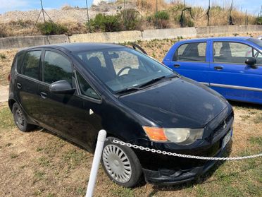 Mitsubishi Colt 1.1 12V 5p. Invite