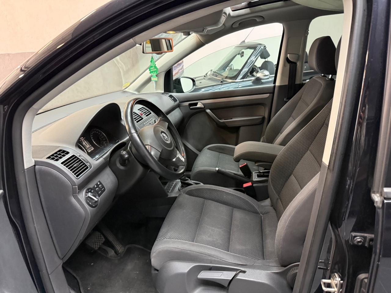 Volkswagen Touran 1.6 TDI DSG Comfortline