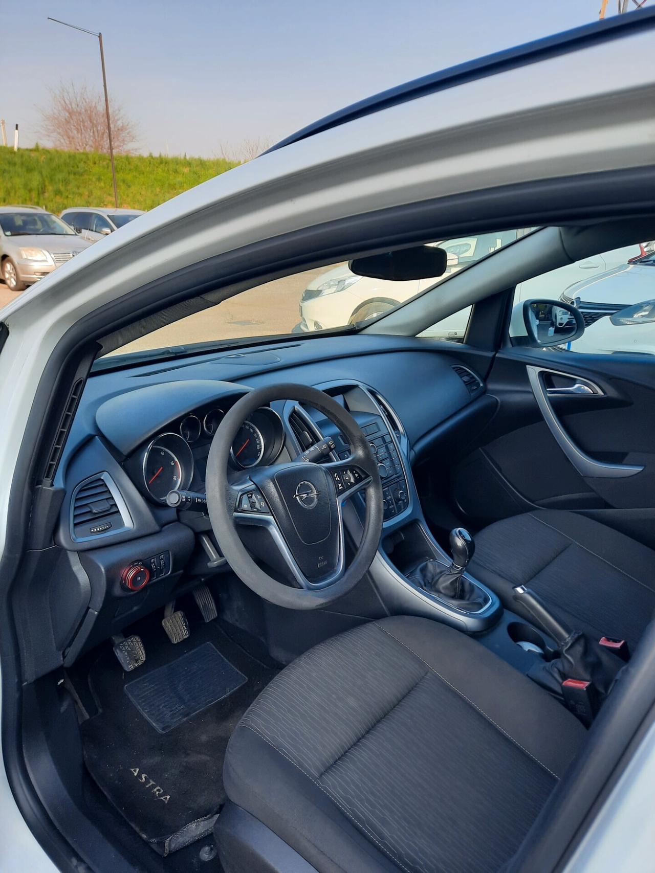 Opel Astra 1.7 CDTI 110CV 5 porte Elective