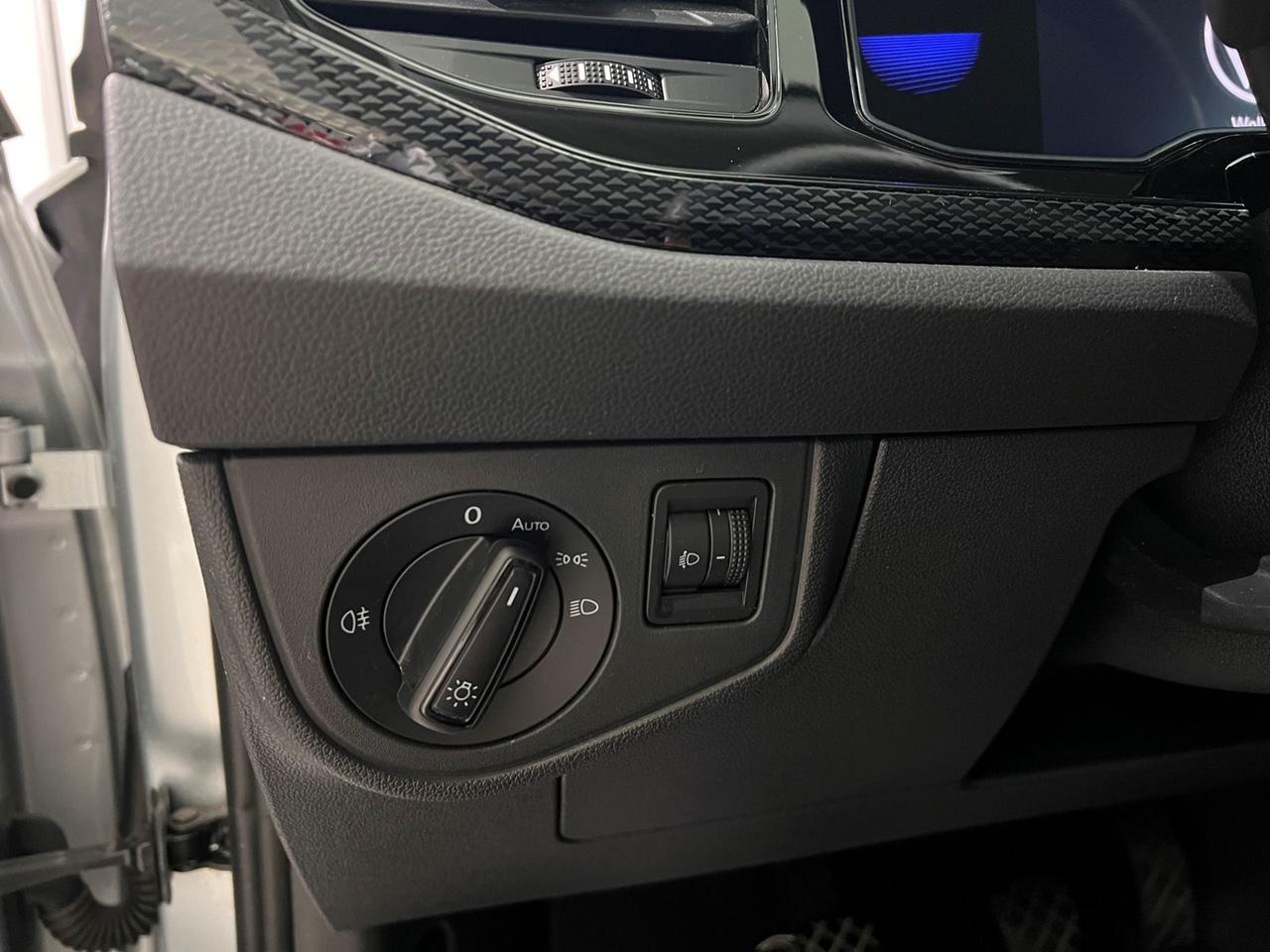 VOLKSWAGEN Polo VI 2022 1.0 tsi Life 95cv