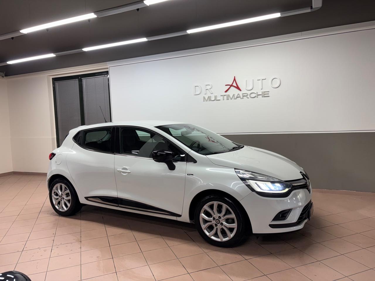 Renault Clio dCi 8V 90 CV 5 porte Duel2 FARI MATRIX LED