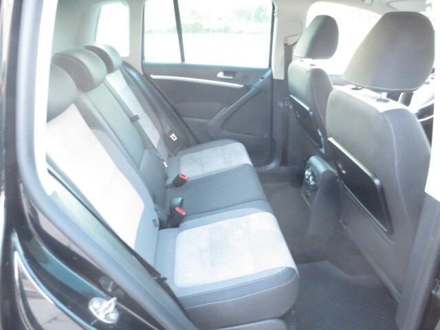 Volkswagen Tiguan 2.0 TDI 140 CV 4MOTION Track & Style + gancio