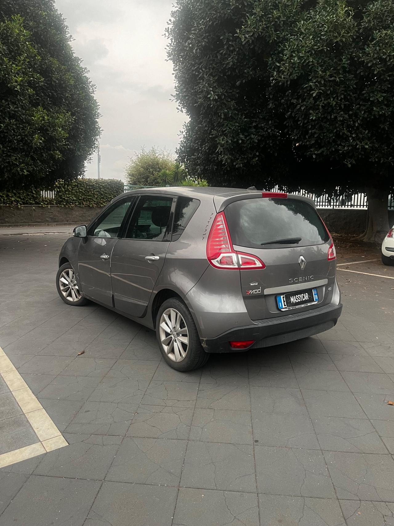 Renault Scenic Scénic X-Mod 1.5 dCi 110CV EDC Luxe