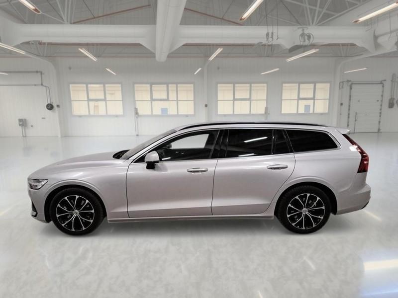 VOLVO V60 B4 D autom. Momentum Business Pro MY22 WAGON