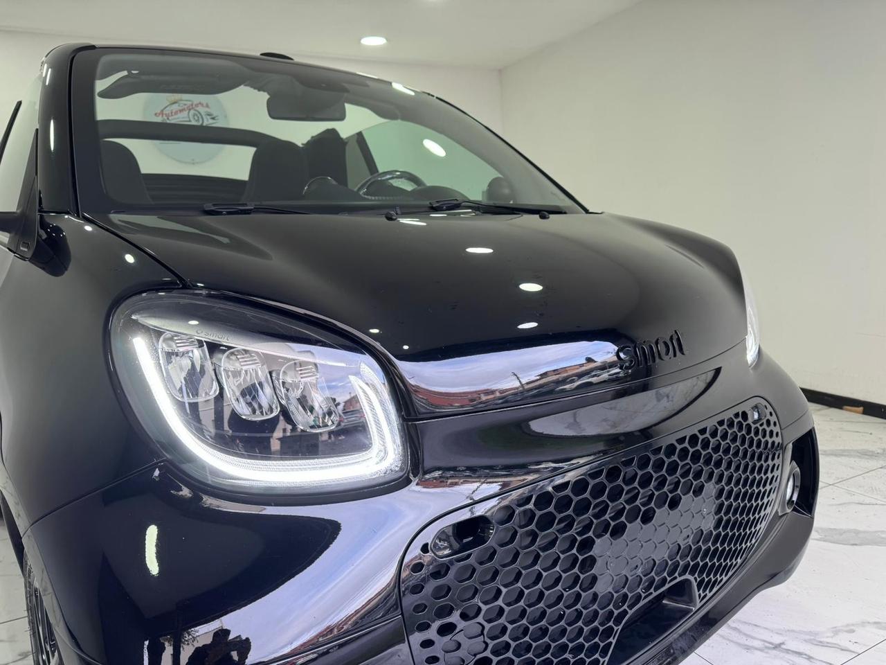 Smart ForTwo 71 cv-AUTOMATICA-CABRIO-2019