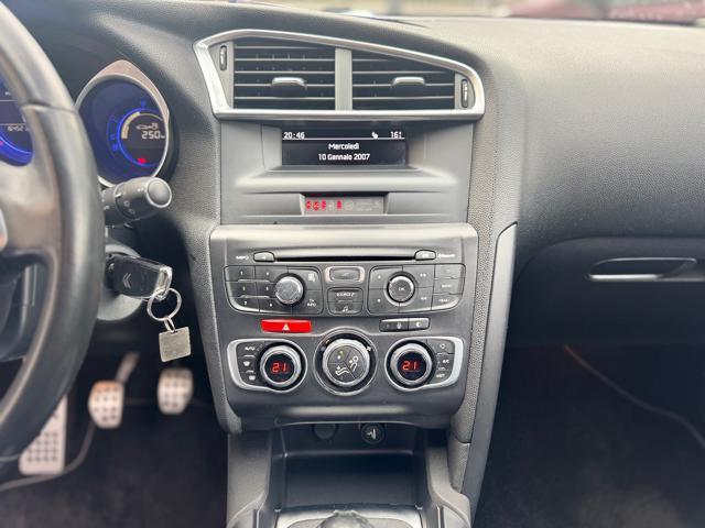 DS AUTOMOBILES DS 4 1.6 VTi 120 So Chic