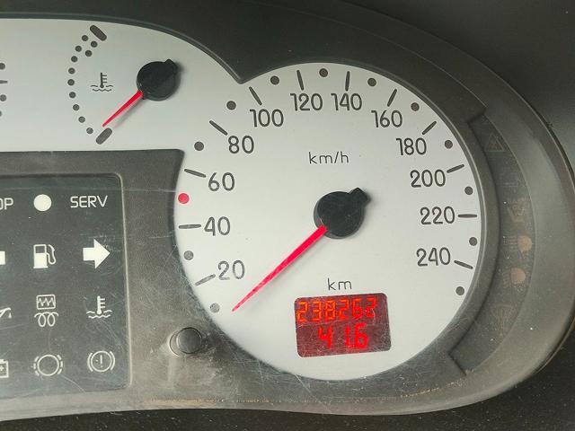 RENAULT Kangoo 1.6 16 V AUTHENTIQUE PRIVILEGE 4X4