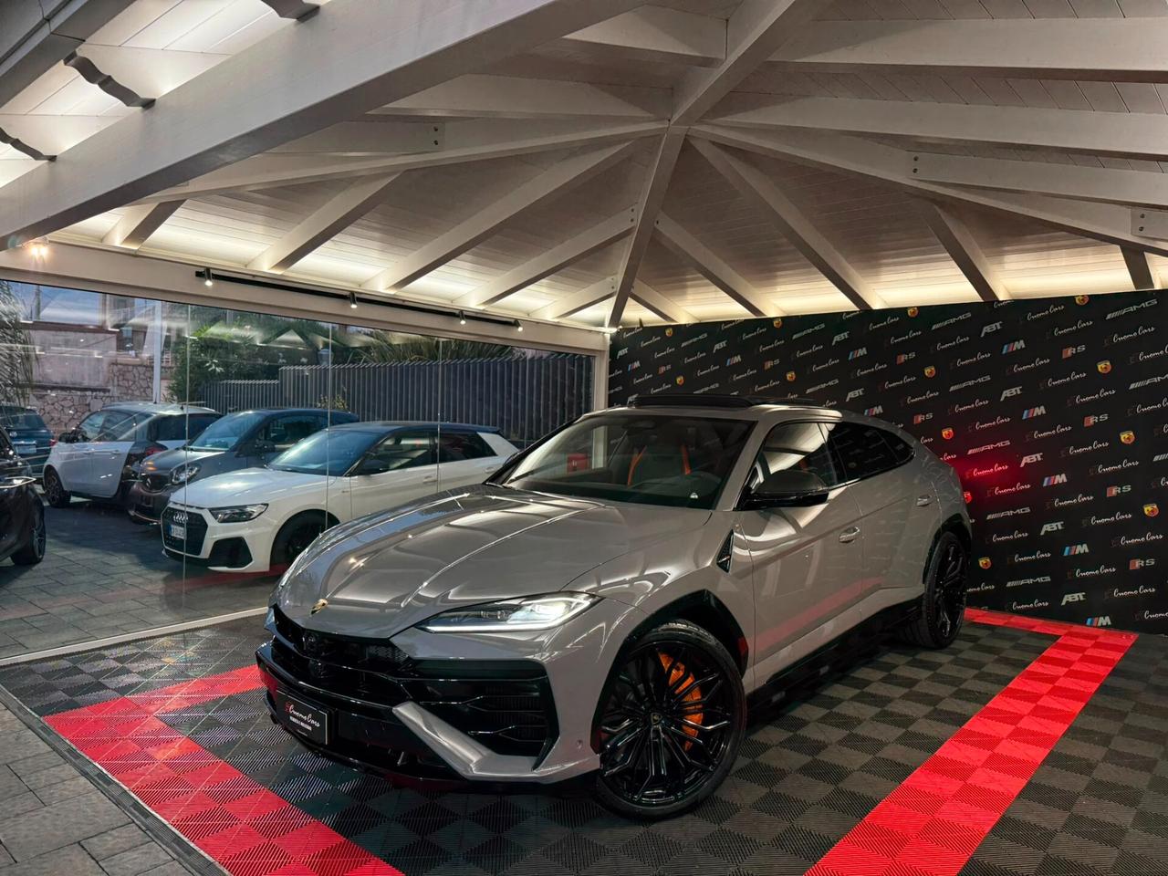 Lamborghini Urus 4.0 SE