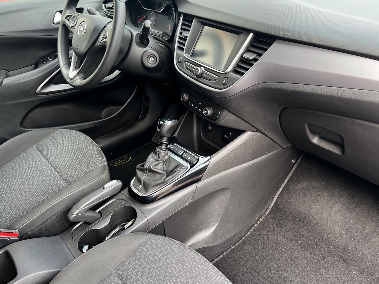 Opel Crossland X 1.2 Turbo 12V 110 CV Start&Stop Innovation Gancio Traino .