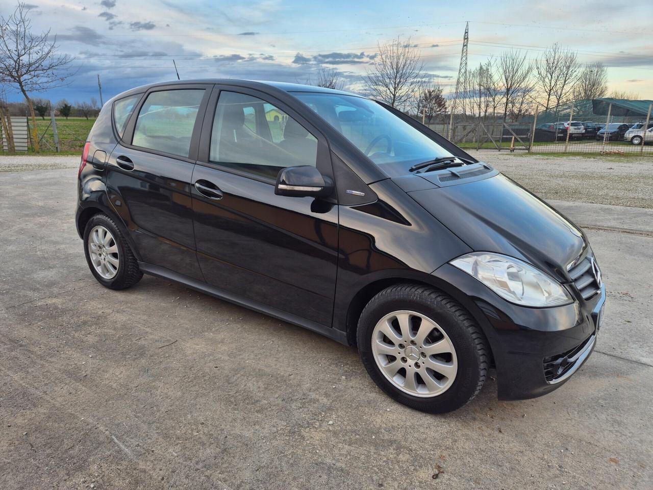 Mercedes-benz A 160 CDI BlueEFFICIENCY Avantgarde