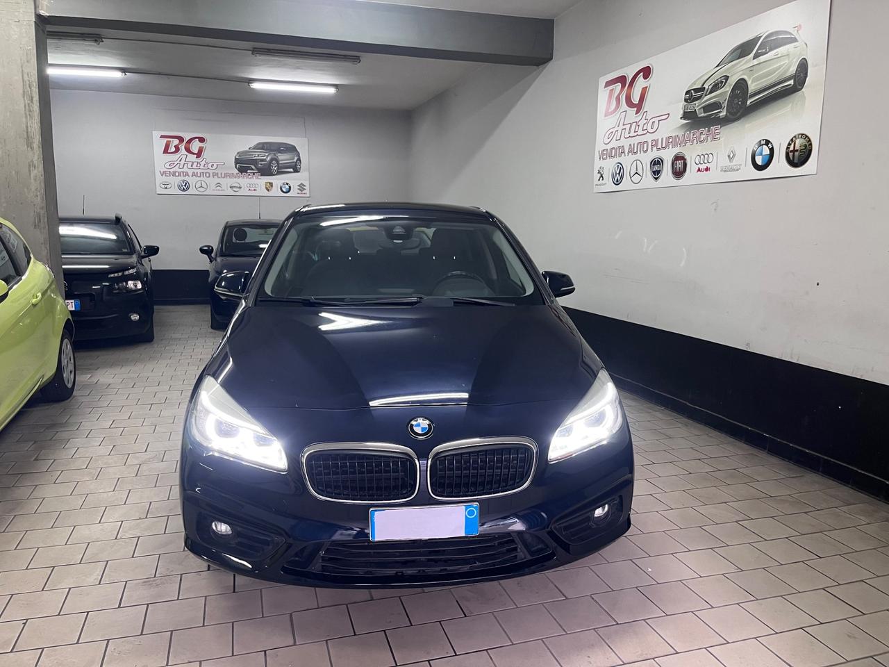 Bmw 2er Active Tourer 218d Luxury full