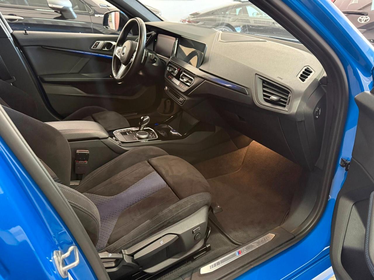 Bmw 118 118d 5p. Msport