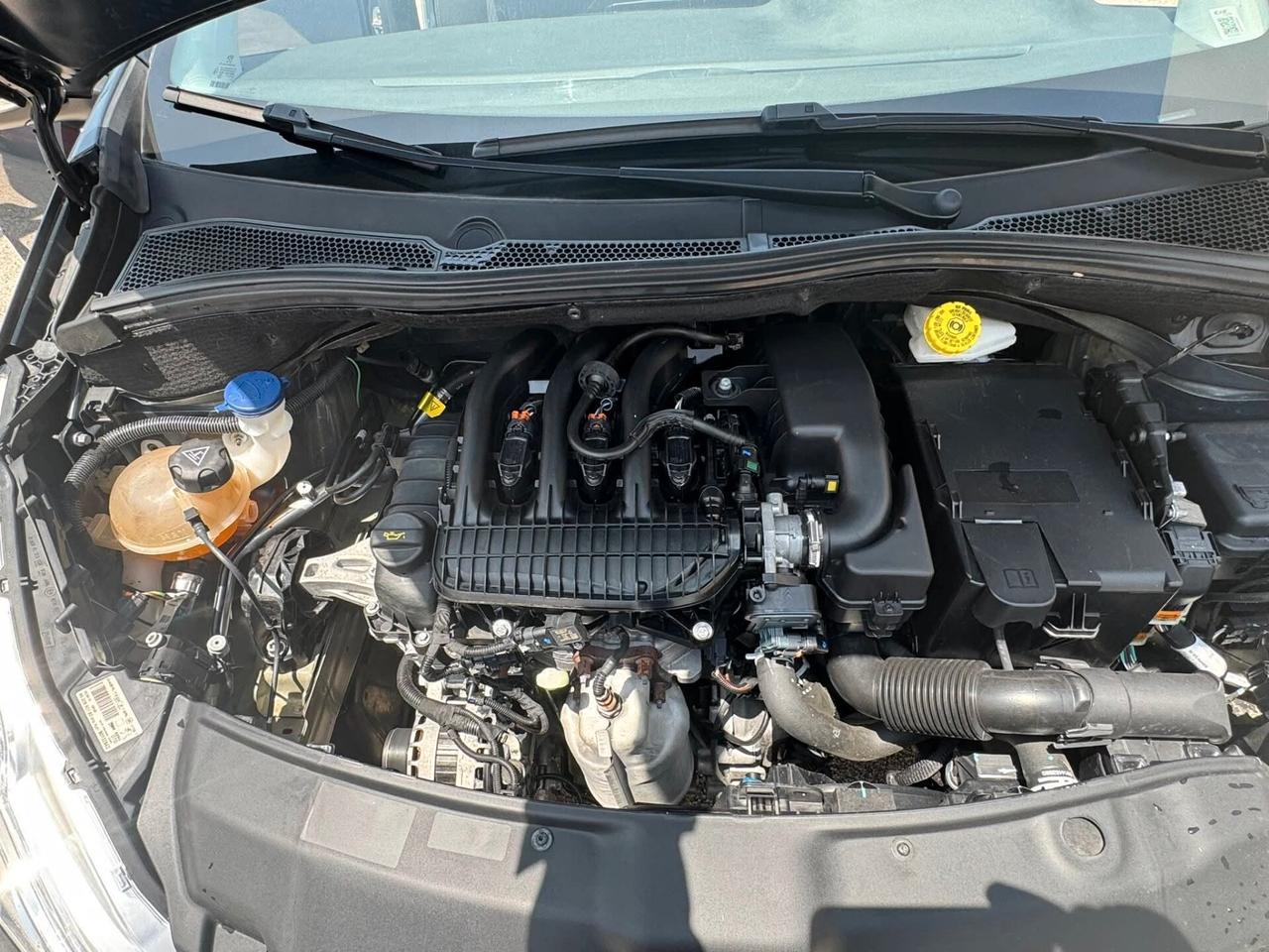 PEUGEOT 208 1.2 BENZINA PURETECH ECCELLENTI CONDIZIONI
