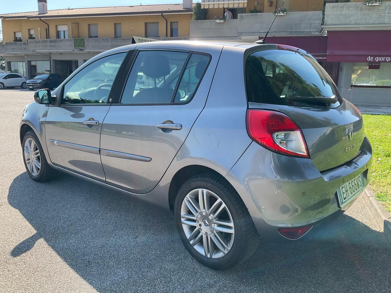 Renault Clio 1.2 16V 5 porte Live!