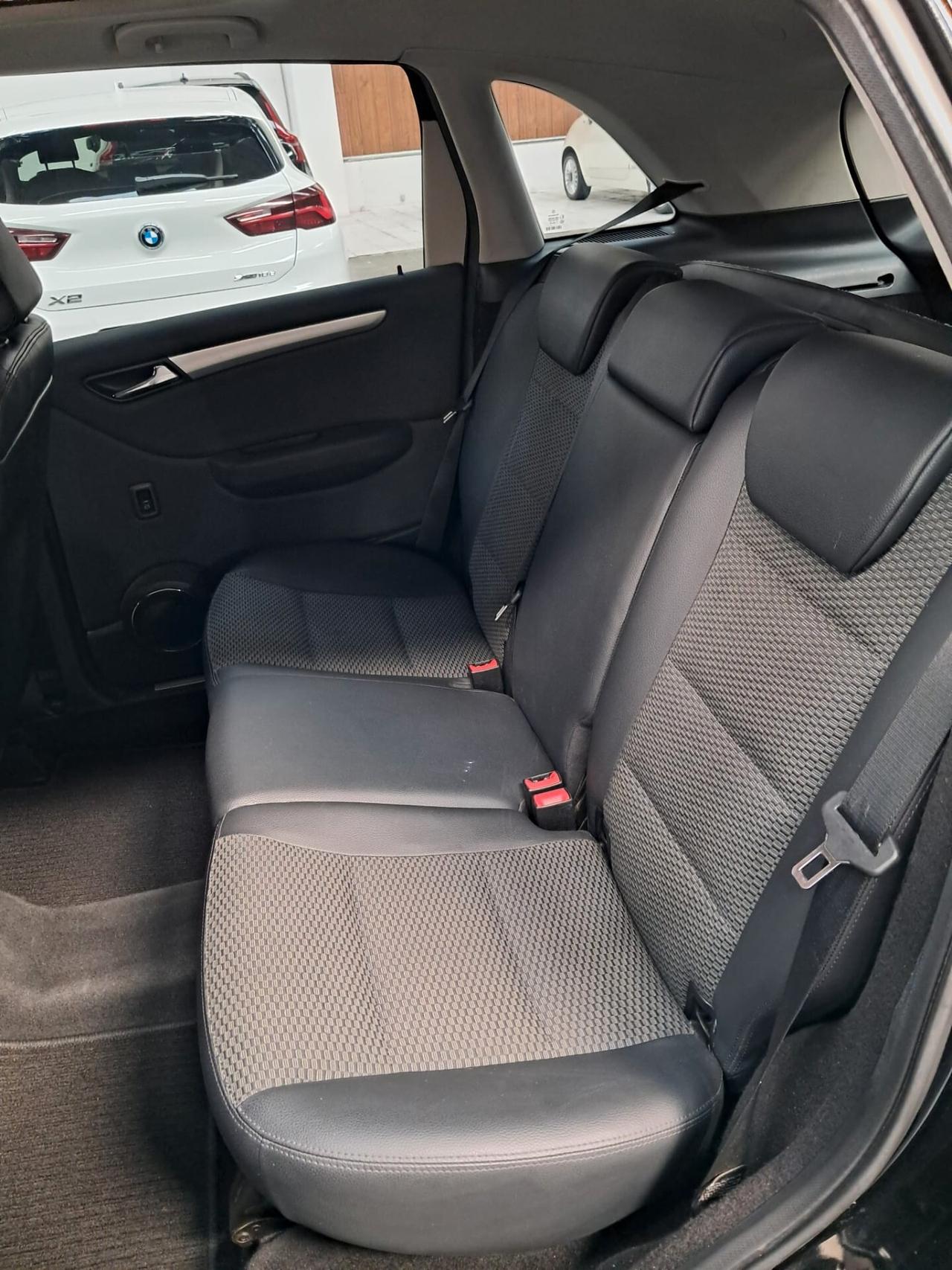 Mercedes-benz B 200 CDI Premium