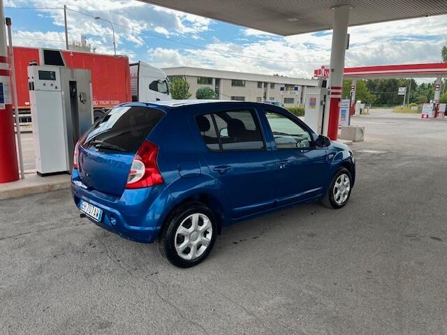 Dacia Sandero 1.4 8V GPL Lauréate