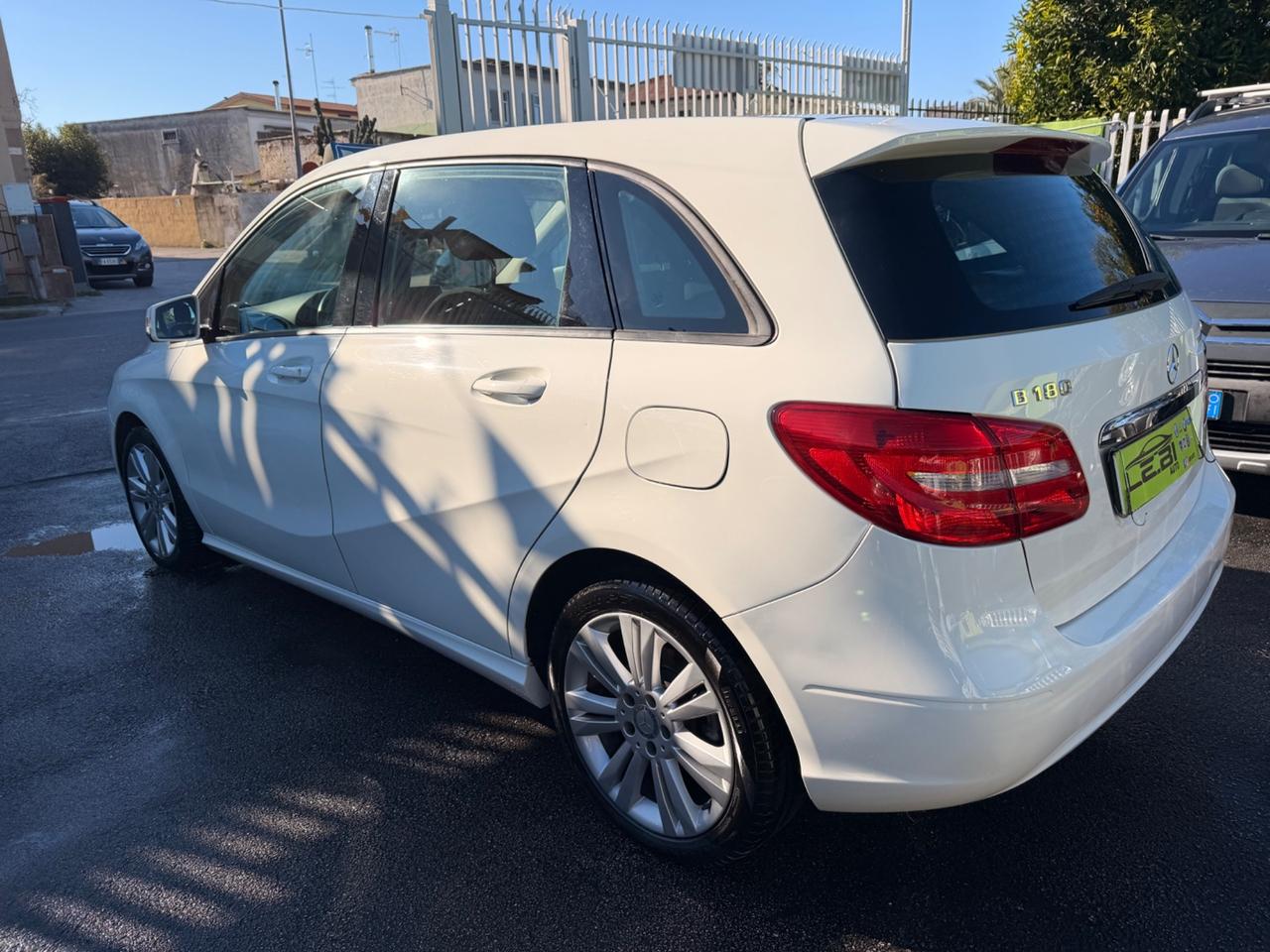 Mercedes-benz B 180 CDI Premium 2013 170.000 km