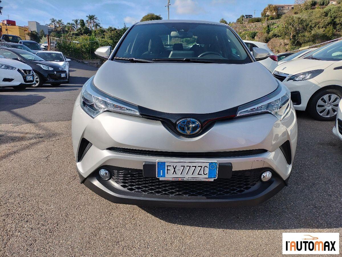 TOYOTA - C-HR 1.8h Business 2wd e-cvt