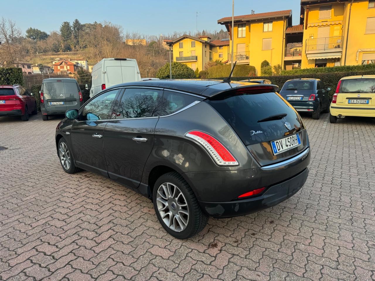 Lancia Delta 1.6 MJT DPF Selectronic Oro