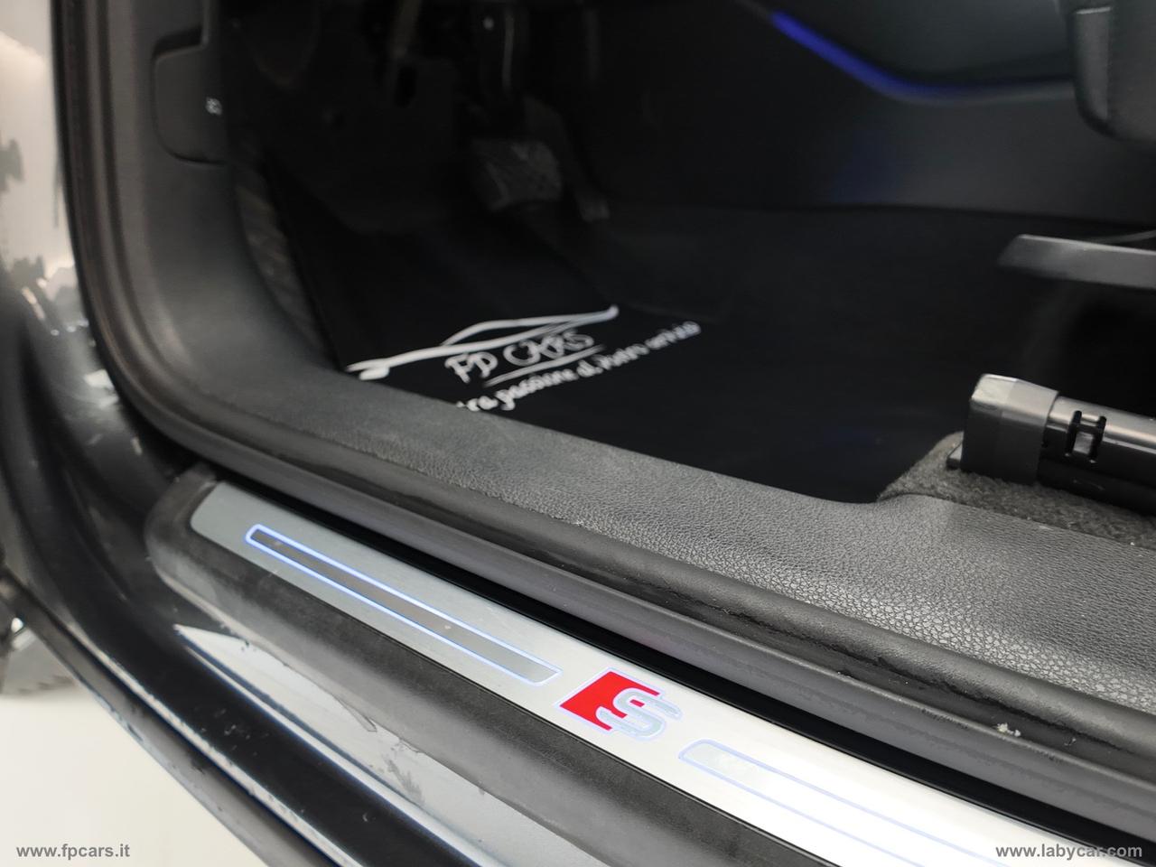 AUDI Q3 35 TDI S tronic S line edit. IDENTITY BLACK