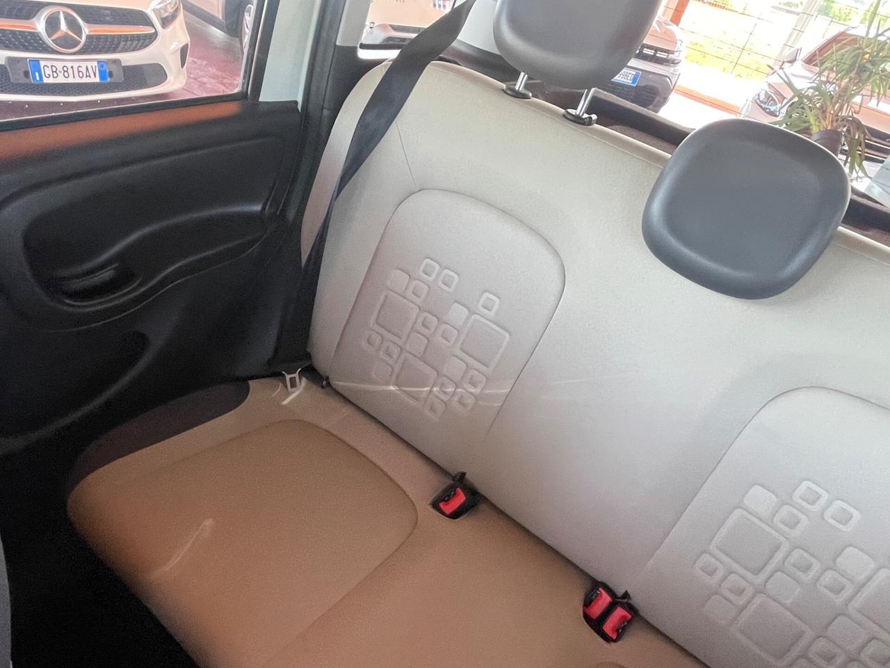 Fiat Panda 0.9 TwinAir Turbo Natural Power Lounge
